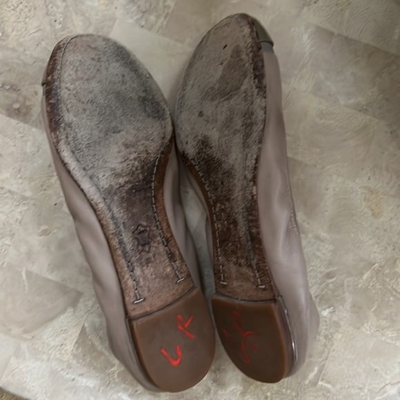 Tory Burch Minnie Cap Toe Light Taupe/Grey  Ballet Flats Women's Size 5 - Picture 5 of 8